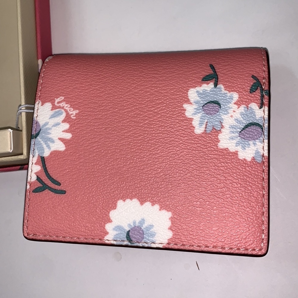 COACH BUBBLEGUM DAISY SNAP WALLET - Picture 8 of 12
